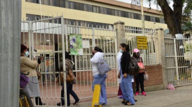 Médicos de Cochabamba trabajan de manera regular y rechazan paro del Conasa