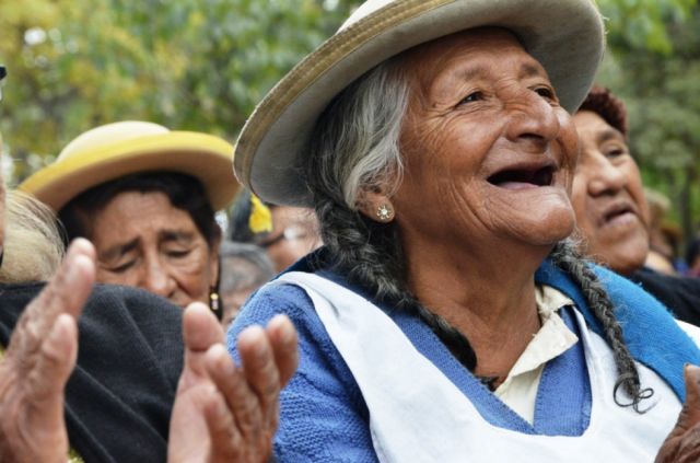 Conozca las pautas para envejecer  de manera activa y saludable 