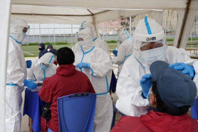 Médicos se suman de manera voluntaria a toma de pruebas de antígeno nasal en la EMI