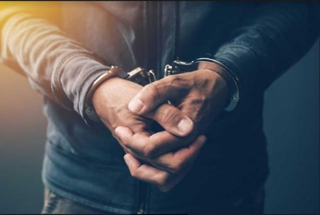 Lo encarcelan por matar a puñaladas a un adolescente
