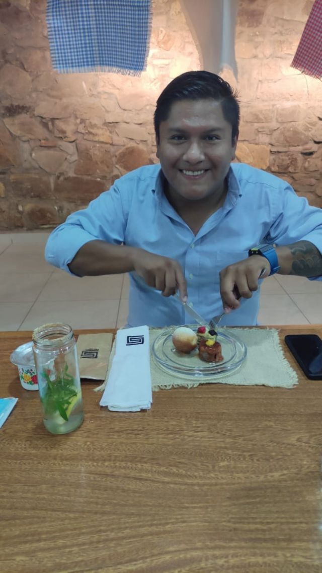 Ismael Flores Castro no dudó a la hora de asistir solo.