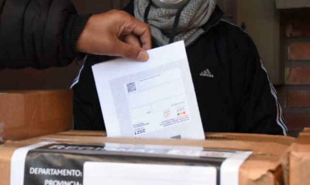 Mayores de 60 años no precisan carnet de sufragio