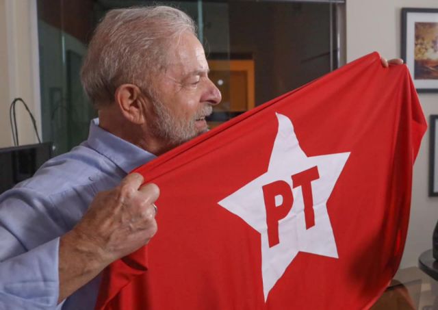 Tras anulación de condenas, Lula está habilitado para enfrentar a Bolsonaro en 2022