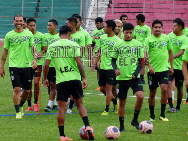 Pacheco readecúa jugadores que estaban en puestos muy poblados