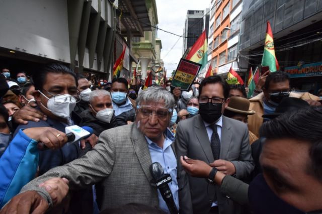  Arias se presenta nuevamente ante la Fiscalía y pide paz para La Paz y no persecución