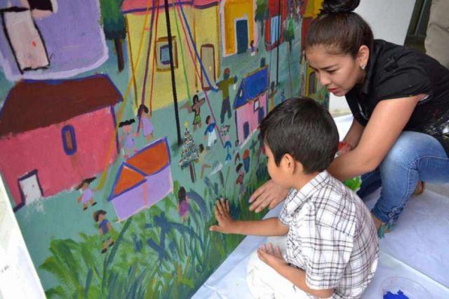 Alcalde Lema y Aldeas SOS refuerzan proyecto para evitar la desintegración familiar