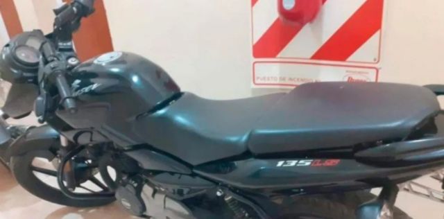 Envenenó a un perro para robar una moto