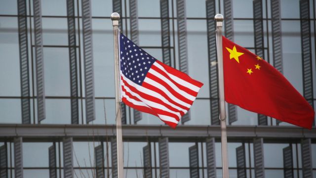 China impone nuevas sanciones contra EE.UU. y Canadá y los insta a "evitar seguir por el camino equivocado" para "que no se quemen los dedos"