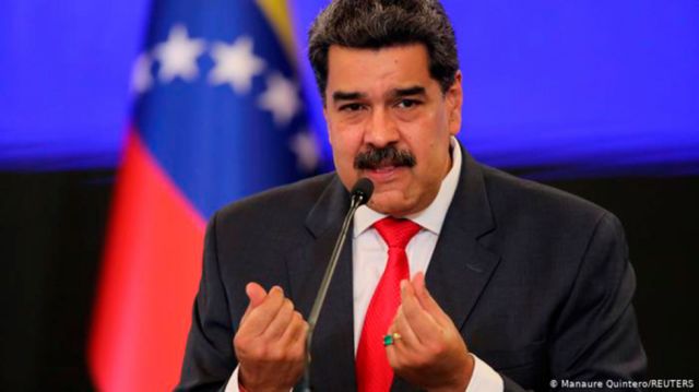 Rechazan censura de Facebook a Maduro