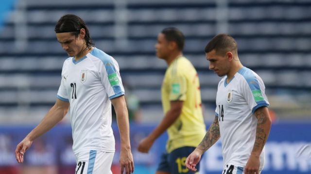 Competidores que le aparecieron  a Boca por Cavani y Torreira