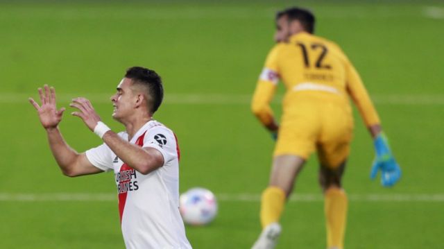 San Lorenzo venció a River  en un clásico apasionante 