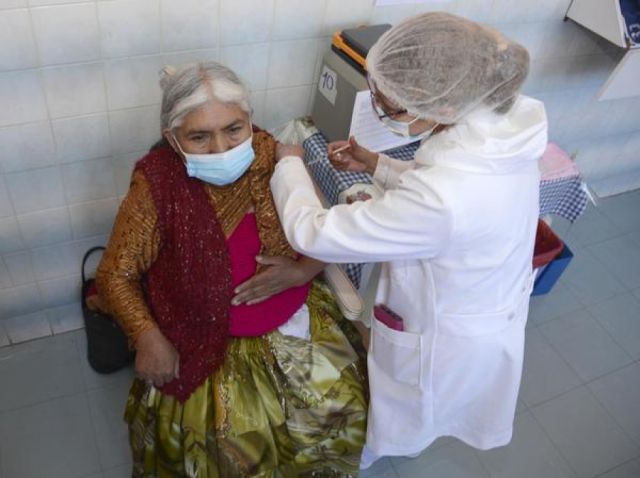 Médicos Safci y Mi Salud apoyarán vacunación masiva contra el COVID-19