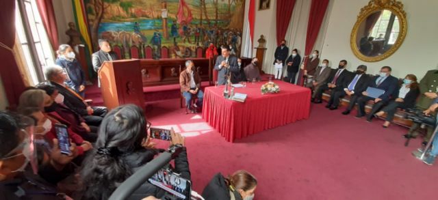Johnny Torres anuncia donación de $us 300 mil para estudio de alumbrado público en Tarija