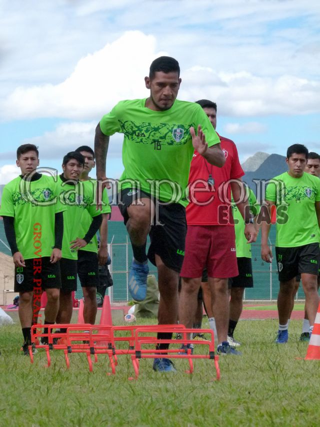 Tomayapo recibe a Aurora en  el inicio de una semana intensa