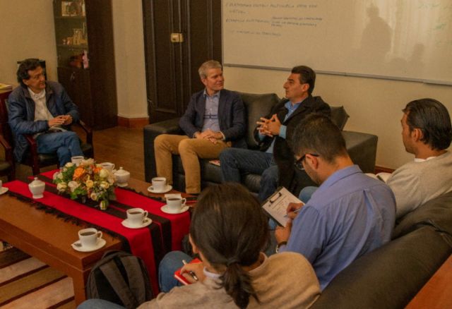 Torres promete superar el problema del botadero en Tarija