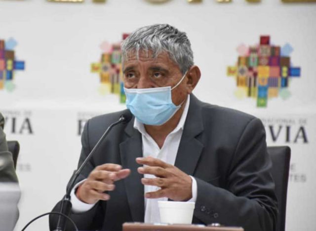 Arias plantea horarios de restricción de 05.00 a 20.00 para evitar contagios 