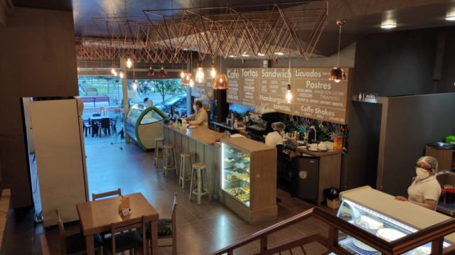 El interior de la Pastelería Yenny