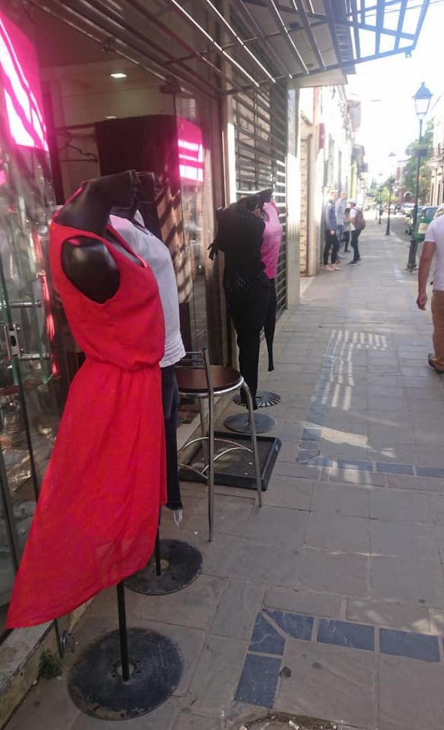 Tienda de ropa usada en Tarija