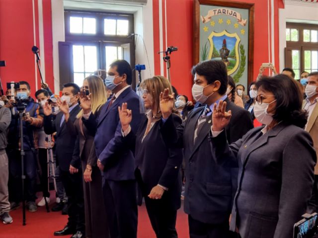 Declaración Jurada: Montes está sin   ahorros y secretarios endeudados