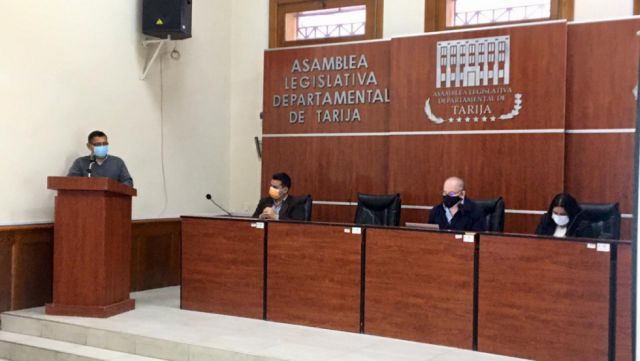 Montes propone 7 medidas para "paralizar el crecimiento de la deuda" en Tarija