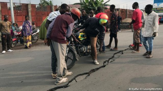 400.000 personas han huido de erupción volcánica en República Democrática del Congo