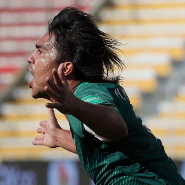 Bolivia supera 3 a 1 a Venezuela y anota su primer triunfo en las Eliminatorias