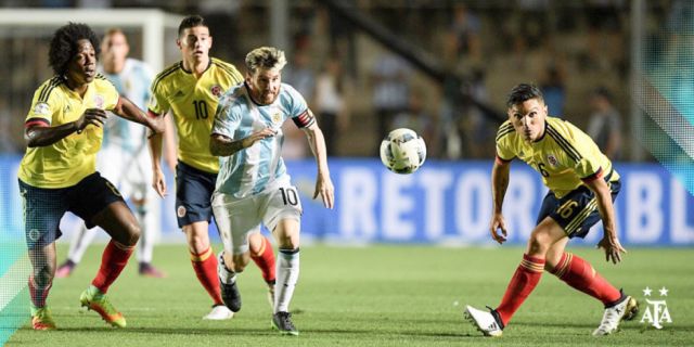 Argentina prepara una sorpresa  para el duelo con Colombia 