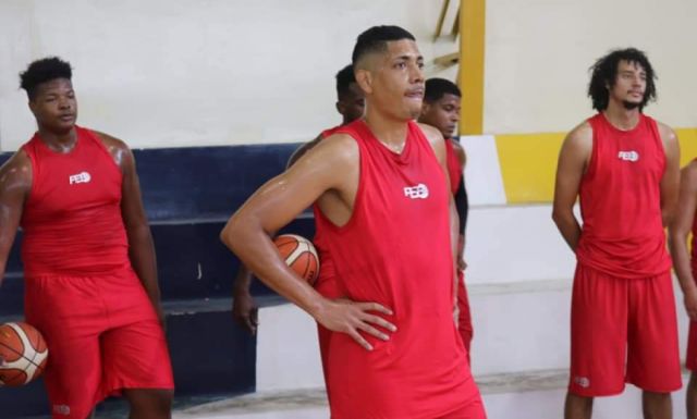 La Selección de Ecuador llega a suelo boliviano este jueves