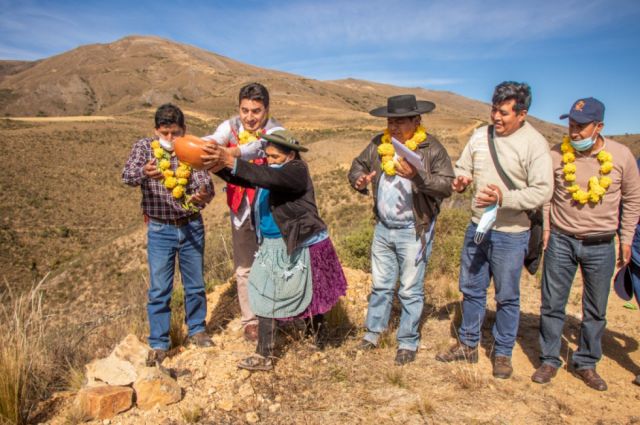 Alcalde de Tarija inaugura sistema para el riego de 29 hectáreas productivas 