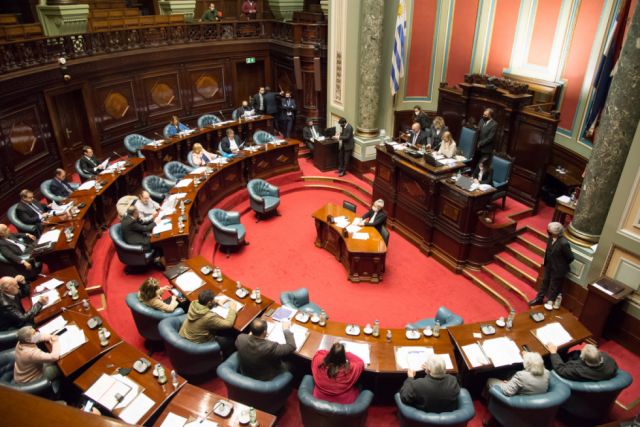Uruguay: aprueban políticas activas de empleos