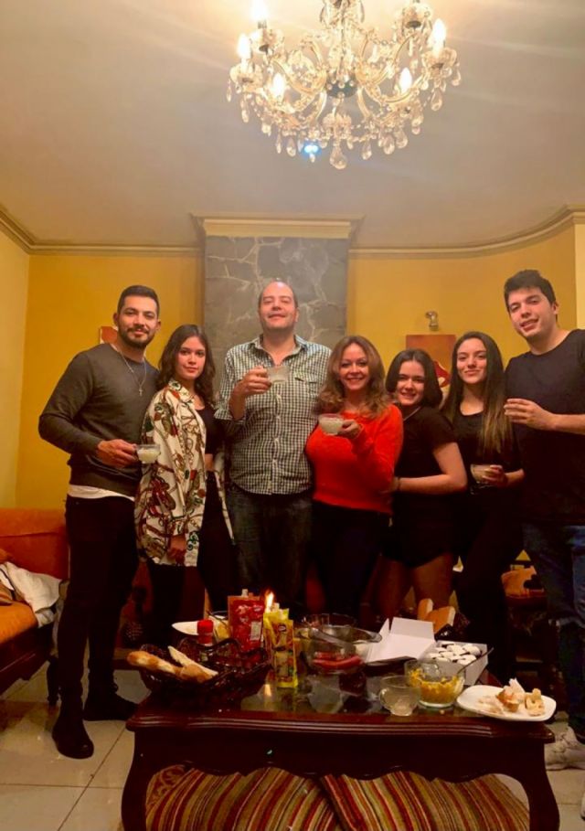La familia Buhezo festejando San Juan.