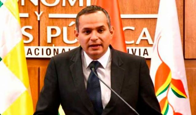 Caso FMI: imputan por 4 delitos a Carlos Schlink