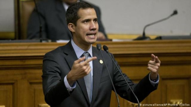 Policía venezolana intentó detener a Guaidó en su casa
