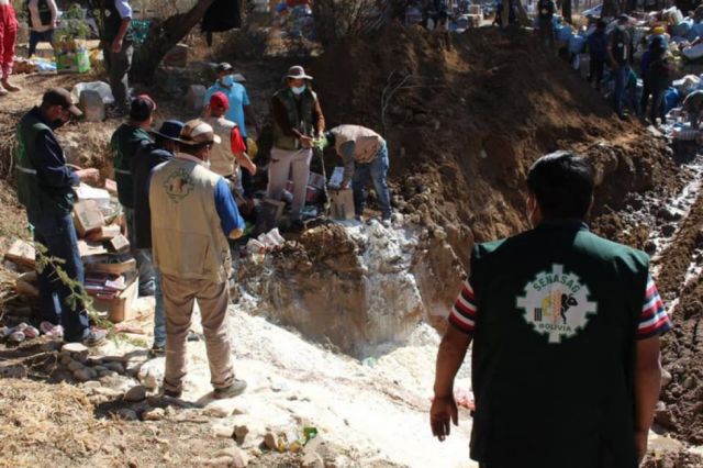 Senasag destruye 25 toneladas de productos comisados en Tarija