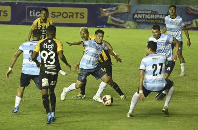Bendeck seguirá como candidato  a la presidencia de Blooming 