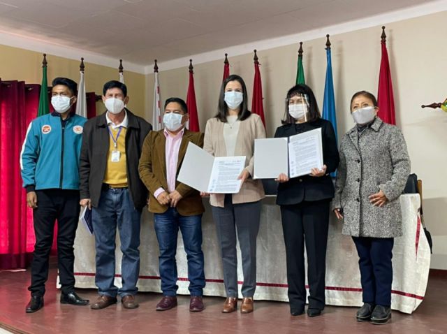 Acuerdo: Maestros de Tarija podrán formarse en ciencia nuclear