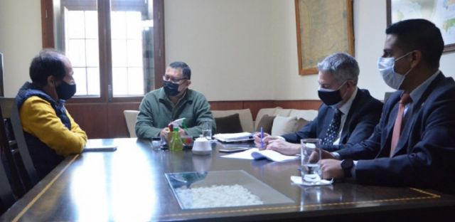 Gobernación de Tarija y Embajador Argentino se reúnen para evaluar apertura de fronteras