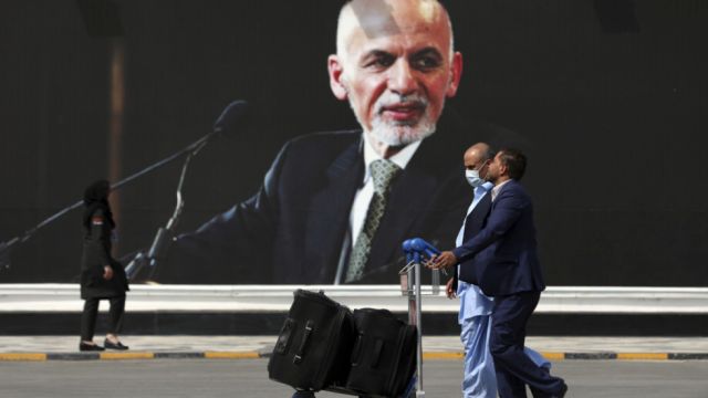 Consejo señala que el presidente afgano renunció a su cargo