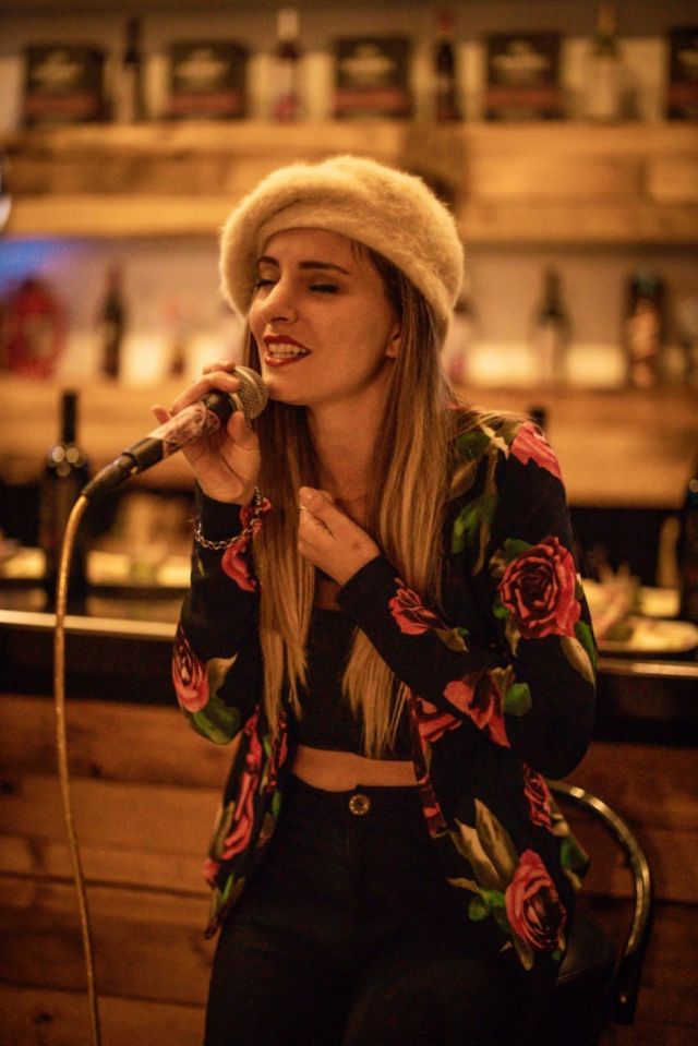 Gigi Paulos cantó en el evento.