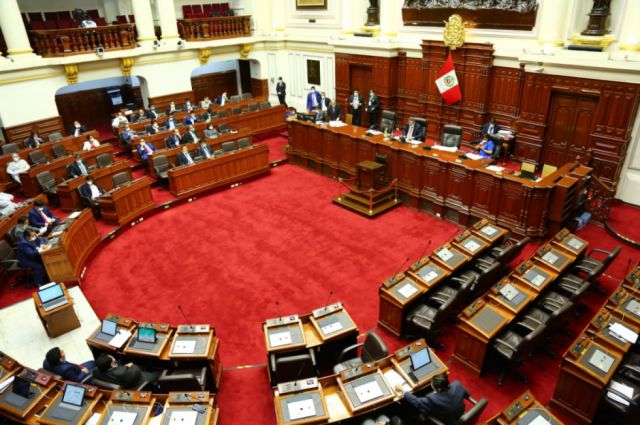 Gabinete de Perú buscará ratificación del Congreso