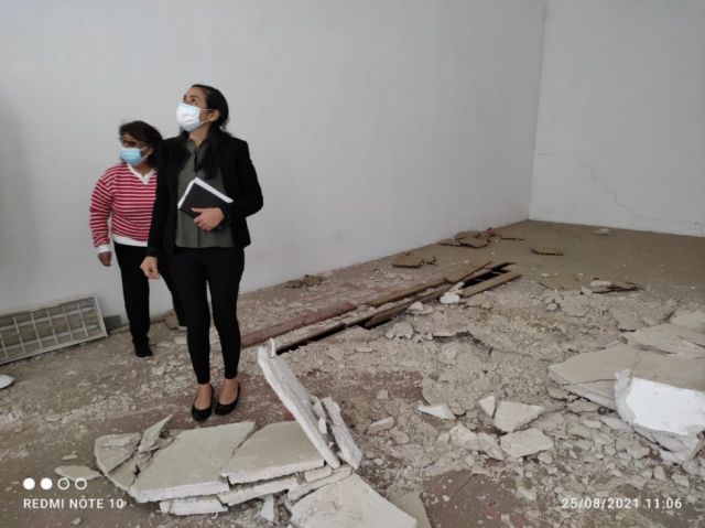 Interior del coliseo de Ráquet del barrio San José 