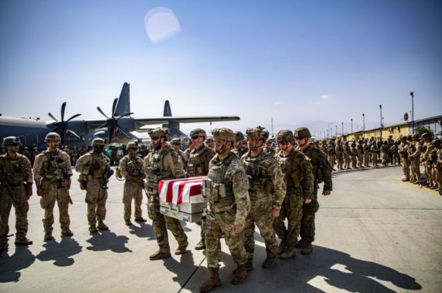 EEUU completa retirada de sus fuerzas de Afganistán