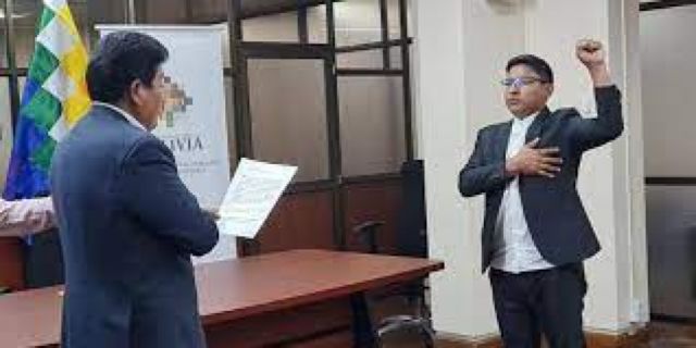 Orlando Pozo, nuevo director de la Agencia Boliviana de Correos