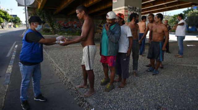 La "pobreza multidimensional" crece en Colombia
