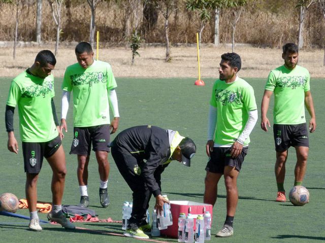 Peña anticipa la inclusión de tres Sub-20 en Tomayapo 
