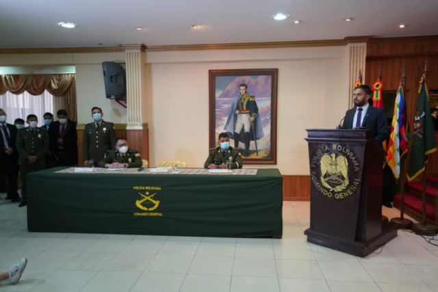 Ministro pide que la justicia acompañe la lucha contra el feminicidio en Bolivia