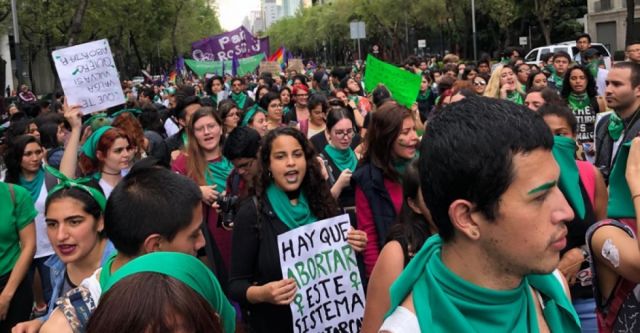 La máxima corte de México despenaliza el aborto