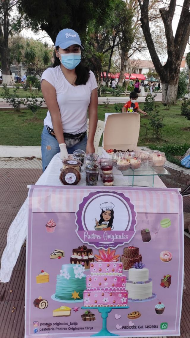 Aylen Serrano con Postres Originales.