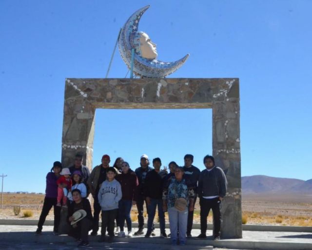 Gobernación promociona las zonas turísticas de Yunchará, Copacabana y Tajzara