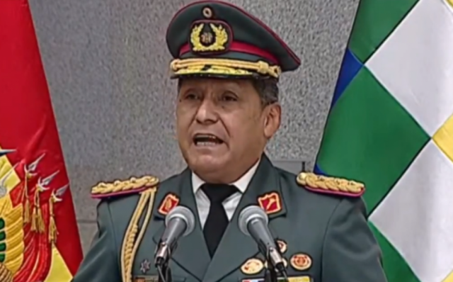 El general Augusto García Lara es el nuevo Comandante de las FFAA de Bolivia